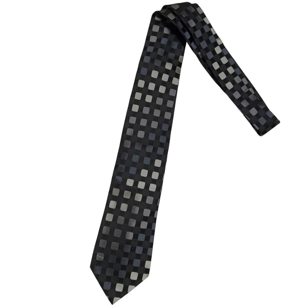 Sean John Necktie Black Gray Shadow Geometric Grid Pattern‎ 100% Silk Designer
